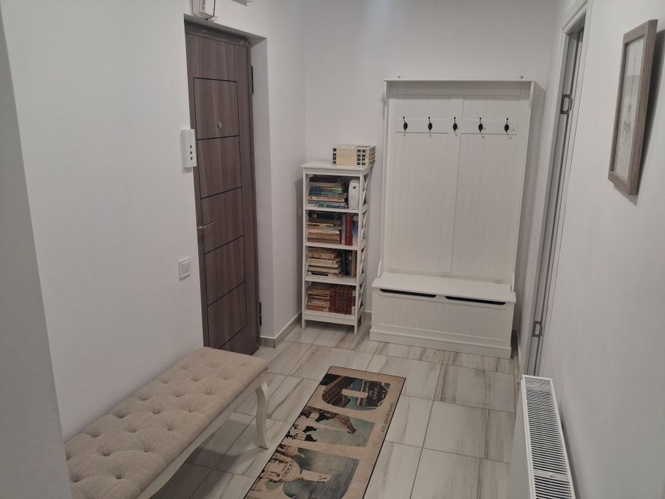 Inchiriez apartament 2 camere la parter zona V-uri Alexandria