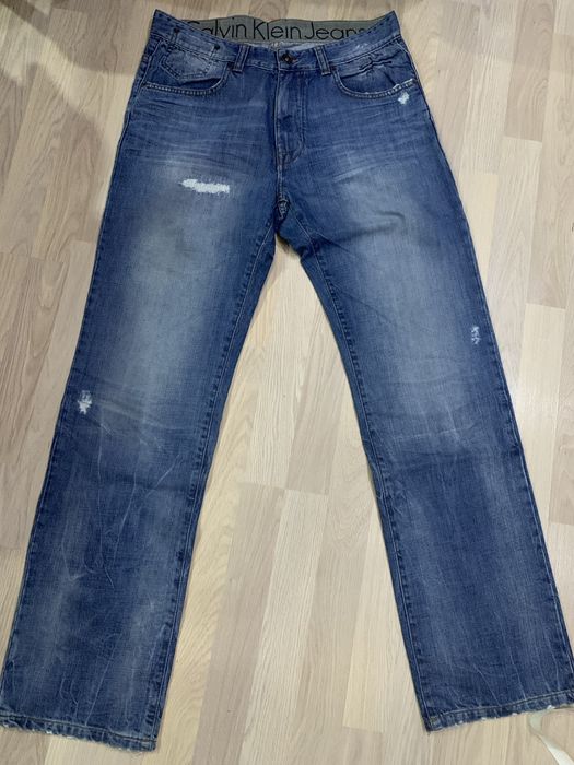 Оригинални мъжки дънки Calvin Klein размерът е 32