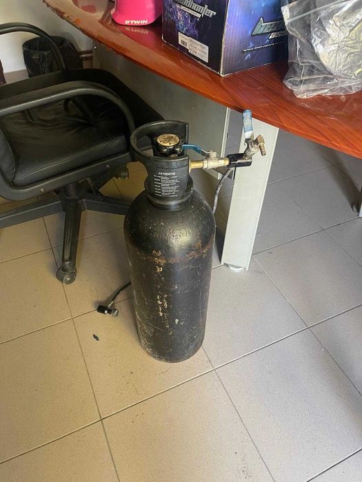 Vand pachet Paintball