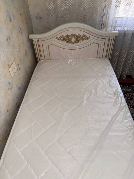 IDEAL HOLAT! 2 dona krovat + YANGI matras! Shoshiling!