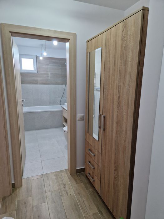 De inchiriat apartament cu 2 camere in Urban Plaza cu parcare și boxa