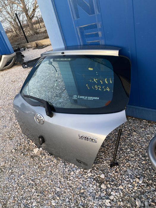 Заден капак за тойота ярис 2007 г