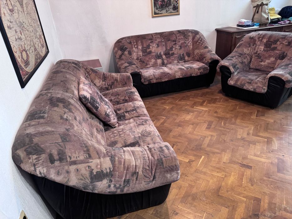 Безплатно холна гарнитура (3ка сгъваемо легло, 2ка и фотьойл)