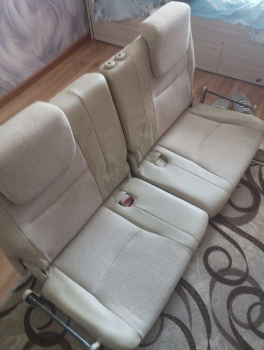 Продам задний ряд сидений.PRADO 120.
