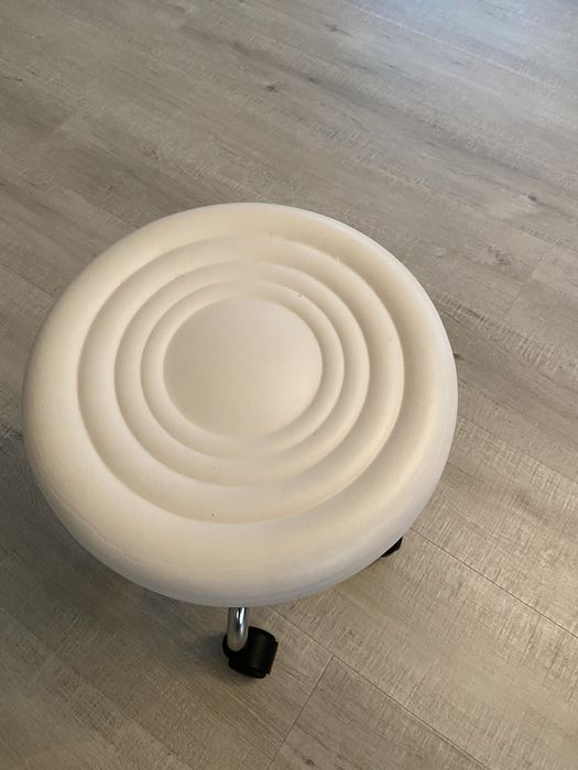 Scaun reglabil  cosmetica