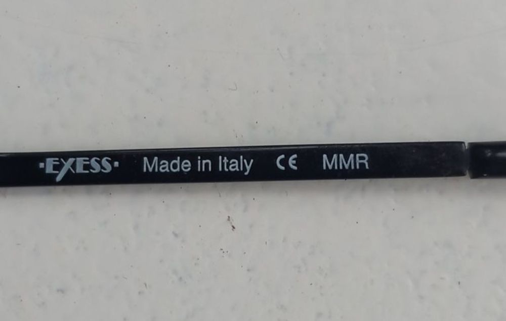 Оригинални детски очила Exess. Запазени, без надраскване или дефекти.