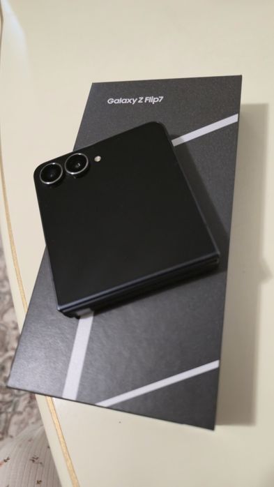 Samsung Z Flip 7
