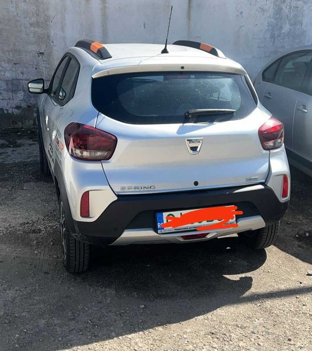 Inchiriez Dacia Spring pentru Food delivery