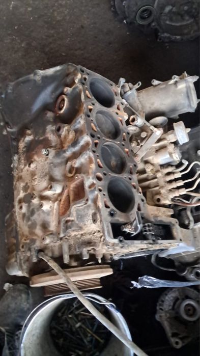 Мотор 601 мерседес  блок