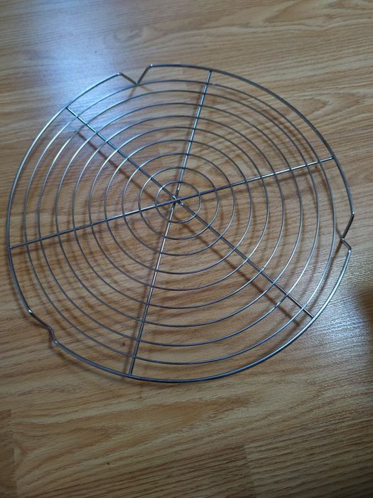 Suport metalic prajituri 32 cm diametru ACTUEL Cooling Rack