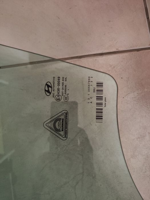 Hyundai Tucson 2016-2021 оригинално предно стъкло