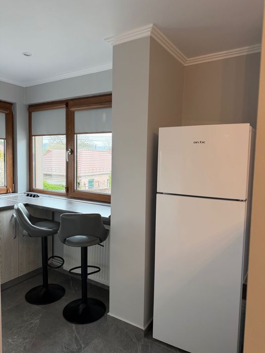 Închiriez garsonieră 30mp.