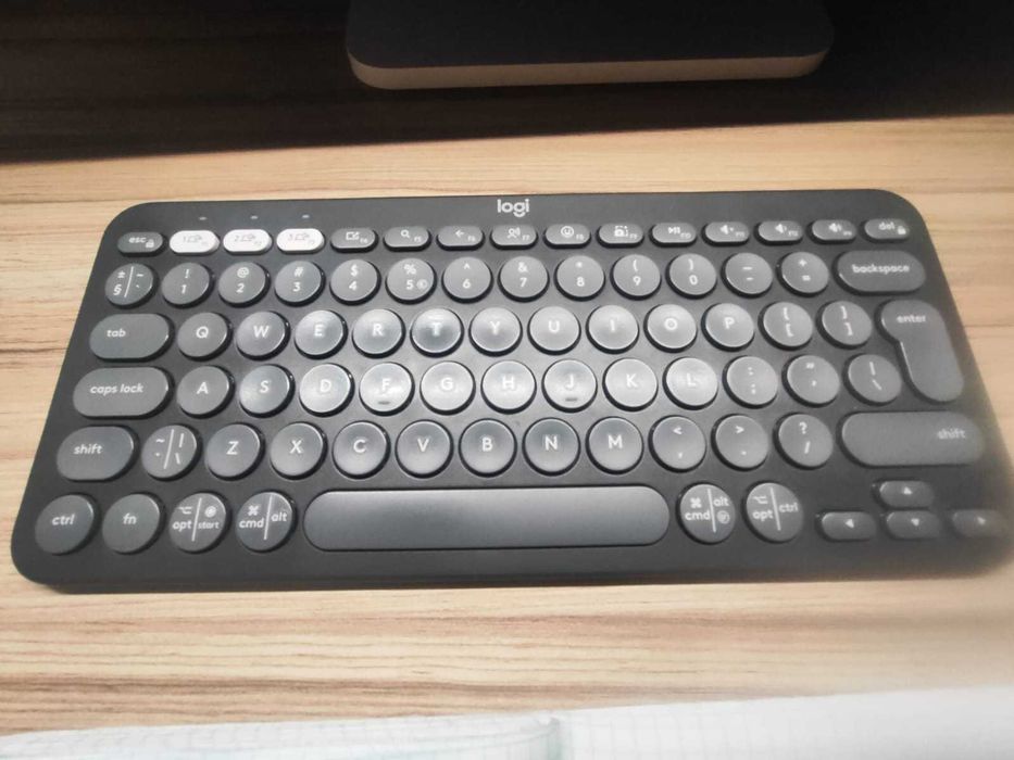 Клавиатура Logitech Pebble Keys 2 K380s черный