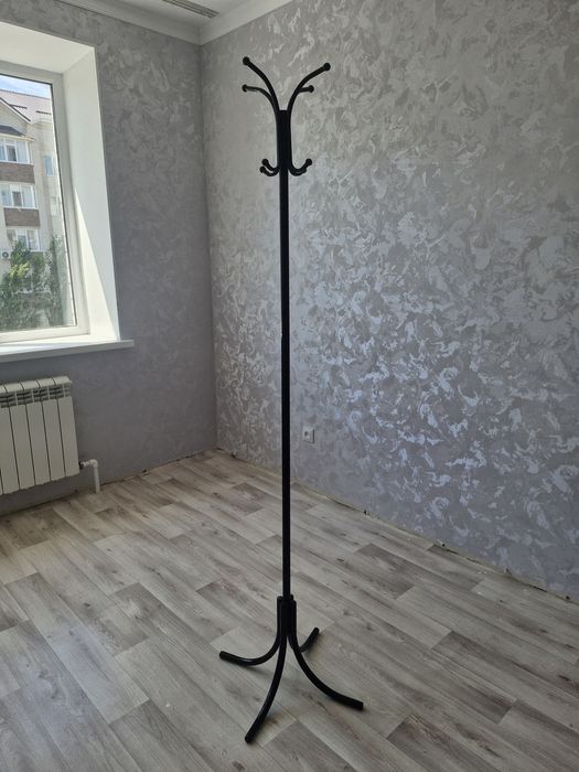 Вешалка стойка новая