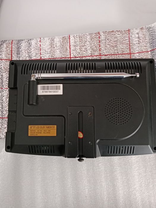 Маленкий телевизор