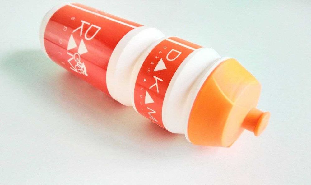 Бутылка для фитнеса и велоспорта