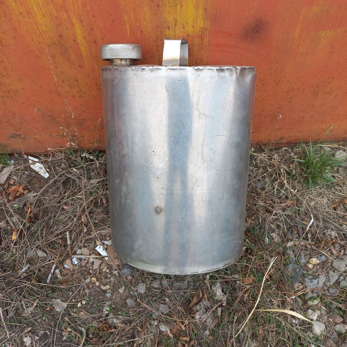 Канистра из нержавейки.