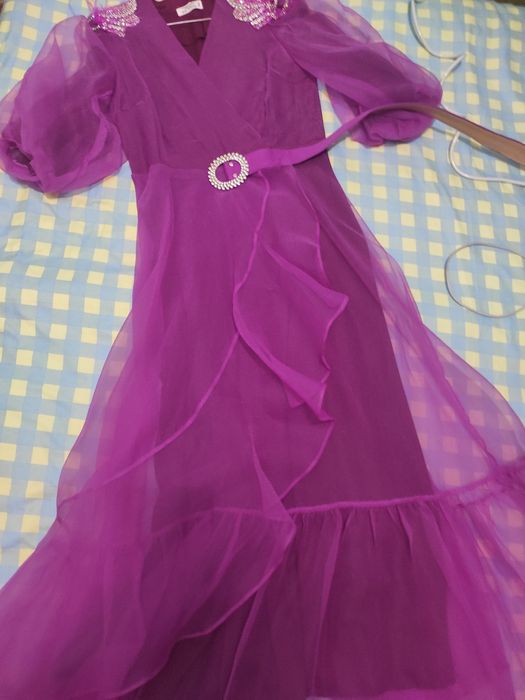 Вечернее красивое,нарядное платье