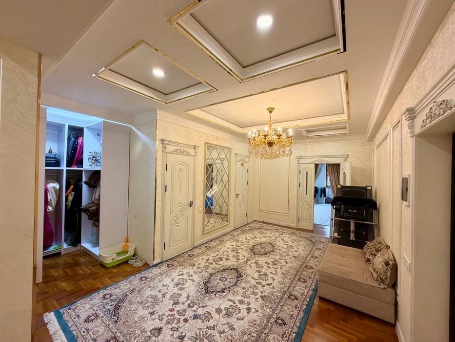 Жк "Яккасарай" 3/2/10 139кв.м евро ремонт срочно (ор-р Мечеть)