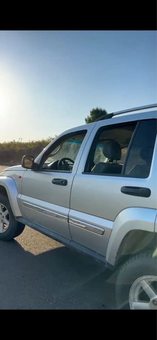 Jeep Cherokee KJ 2.8 CRD 160 CP 4x4 – 2005