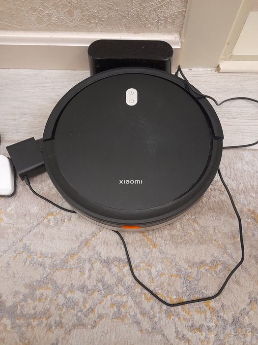 Продаётся робот-пылесос Xiaomi Robot Vacuum E5 (б/у)