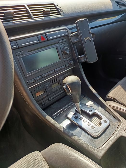 Продавам Ауди А4Б7 2007 г