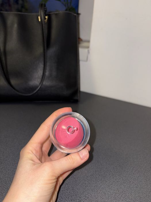 Buretel de machiaj beauty blender roz NYX professional makeup nou