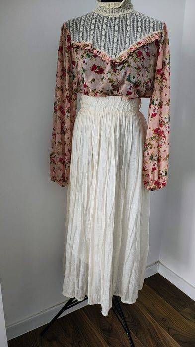 Set    bluza fusta