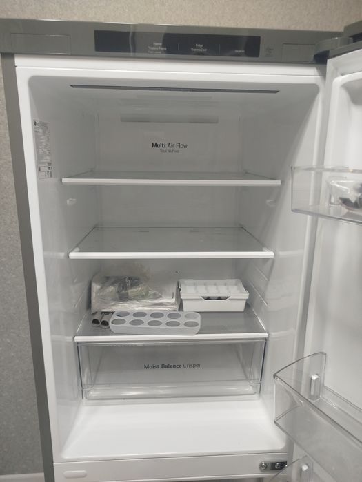Продам новый холодильник lg