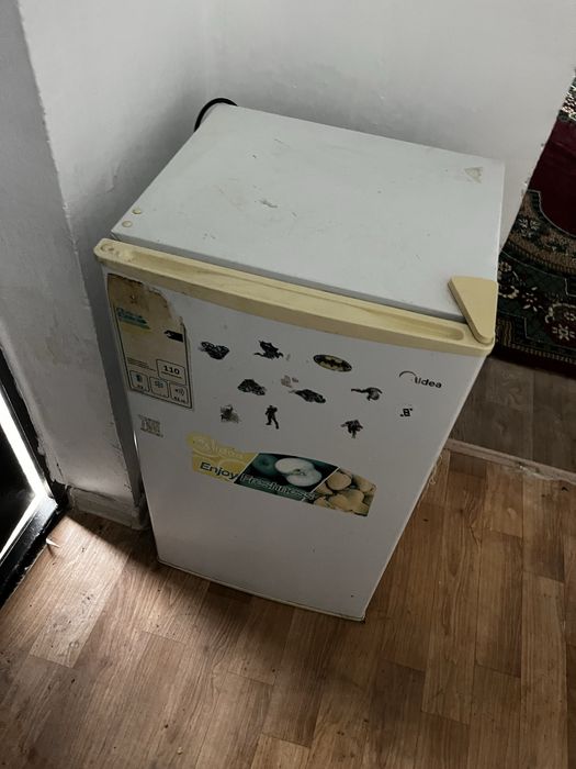 холодильник мальенкий