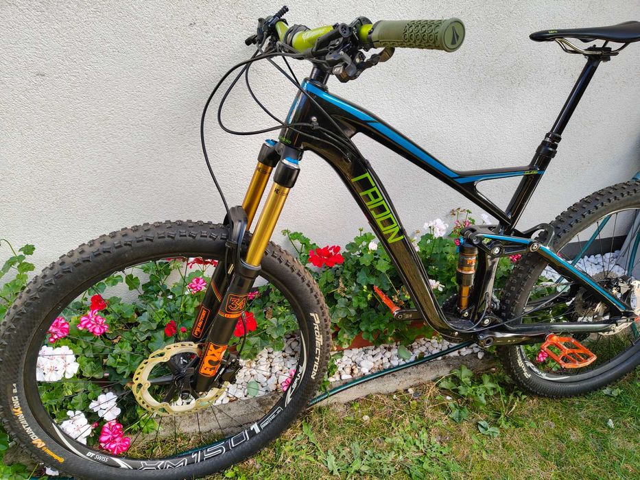 Продавам Radon Slide Carbon 160