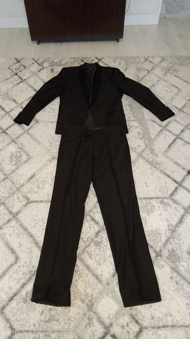 Продам костюм двойка