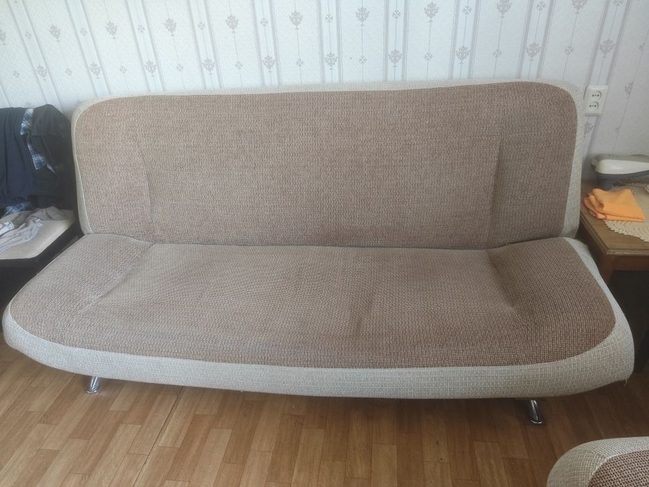 Диван с креслом, бесплатно!