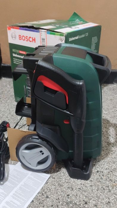 Водоструйка / BOSCH Universal Aquatak 125 / 1500W
