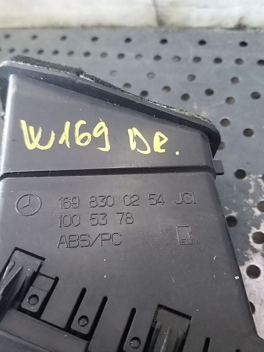 Grila ventilatie bord dreapta mercedes a class w169 1698300254