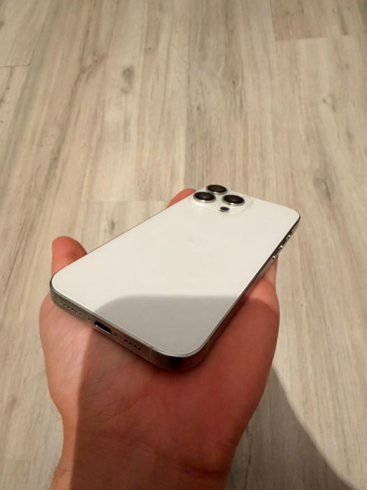 Продам iPhone 16 pro max / 91%