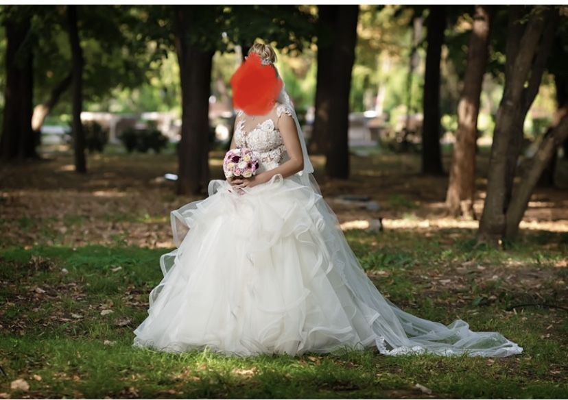 Vand rochie mireasa