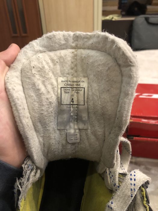 Коньки хоккейные