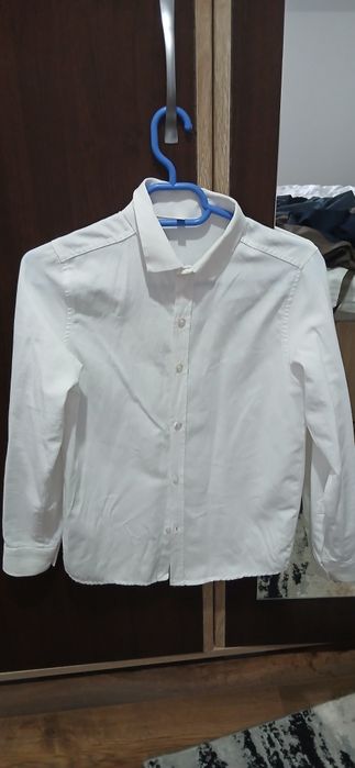 Vând costum pentru copii 10 ani