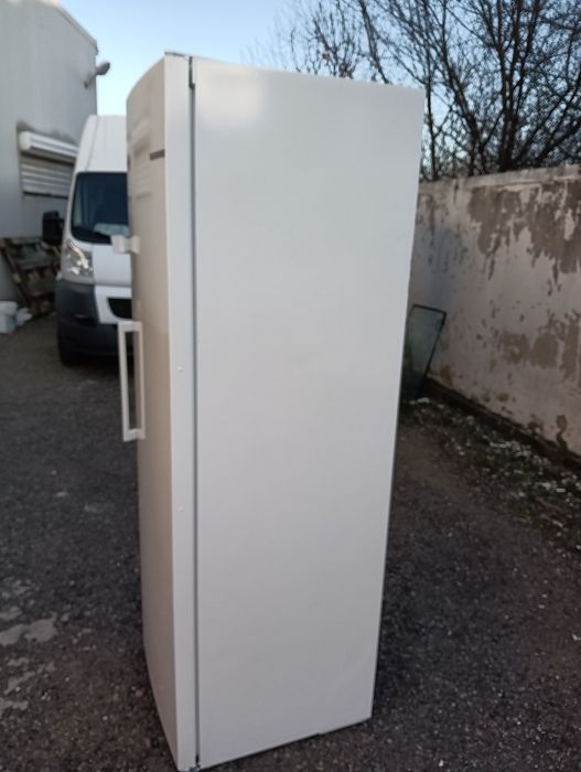 Чисто нов огромен  фризер Бош  Bosch No frost A+++ 2 години гаранция!