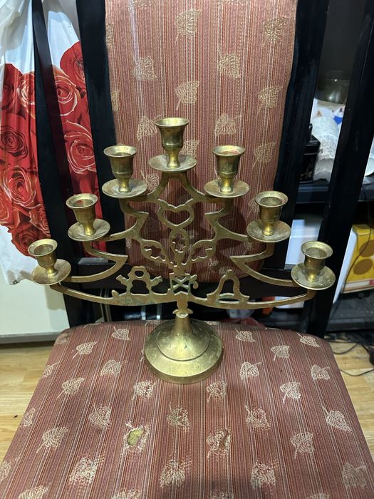 стар еврейски свещник менора