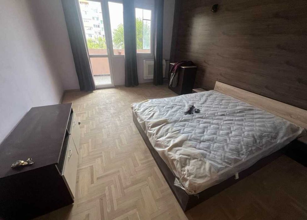 Тристаен ап. под наем в кв. Дружба 2