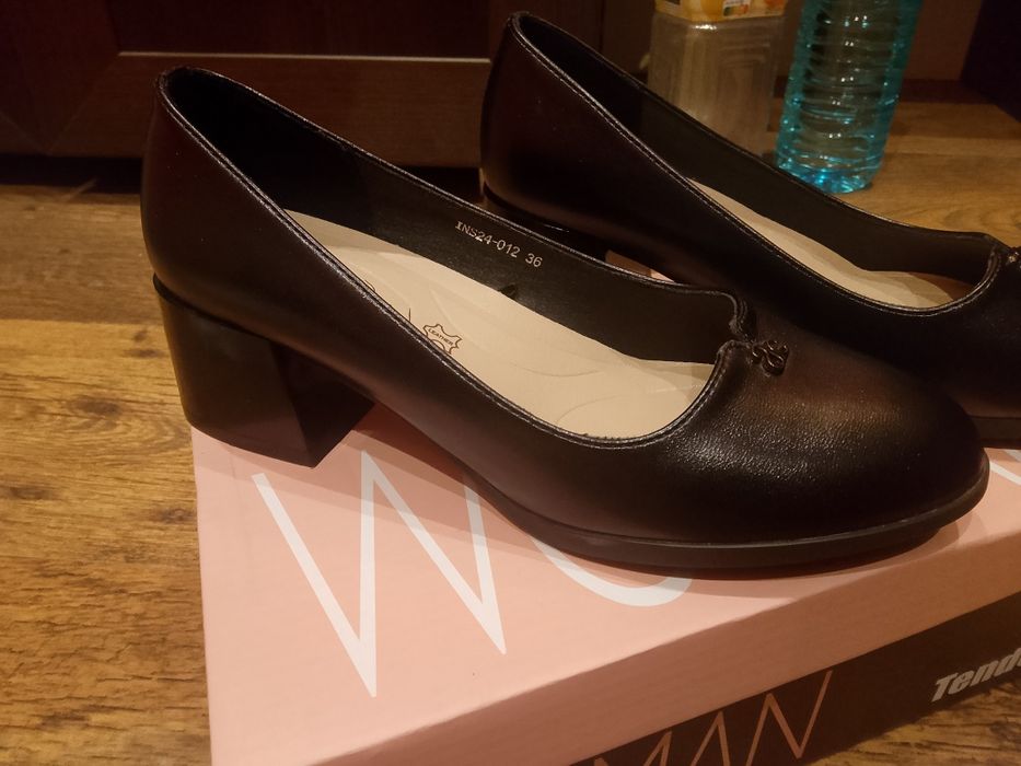 Продавам дамски обувки