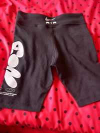 Pantaloni Nike fete 146-156cm Marghita • OLX.ro