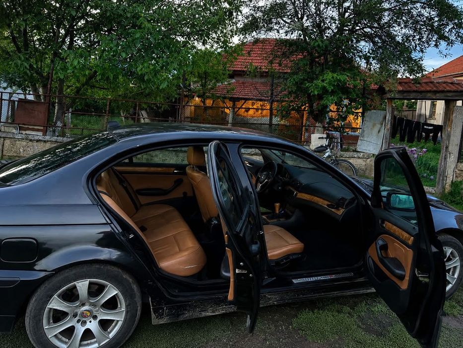 BMW E46 320D 2003г.