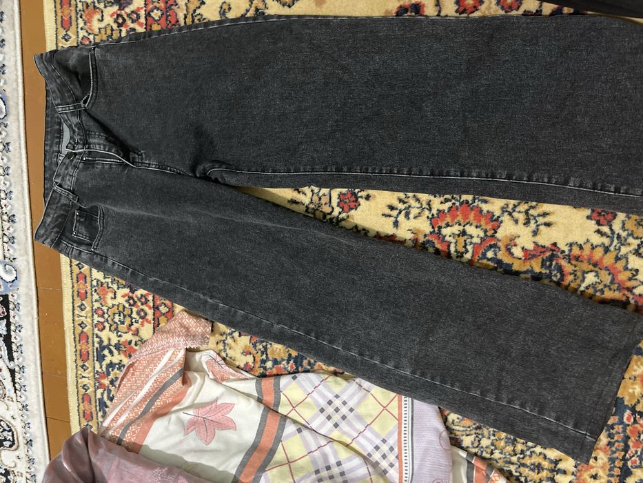 продам джинсы 26 размер