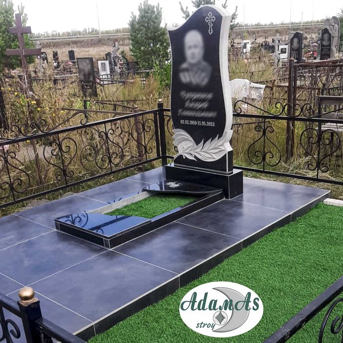 Памятники. Мемориальные комплексы. Цветные портреты. Благоустройство.