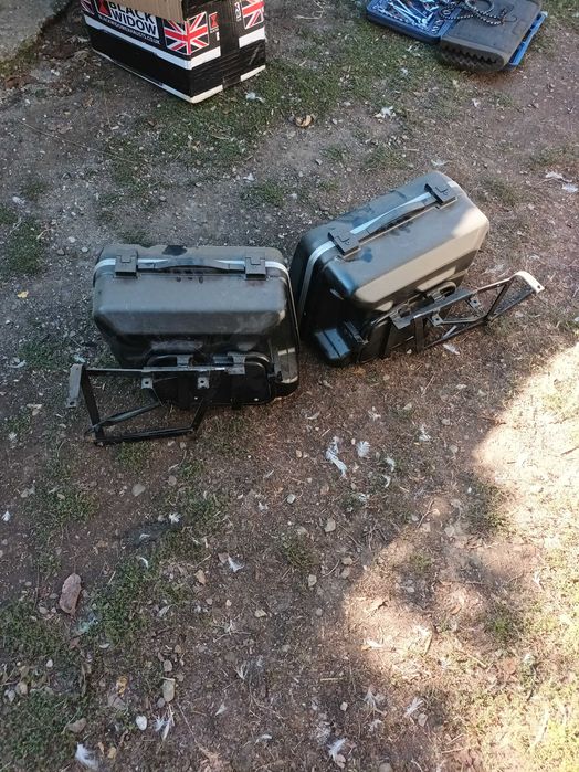 Vand side case uri pentru enduro touring