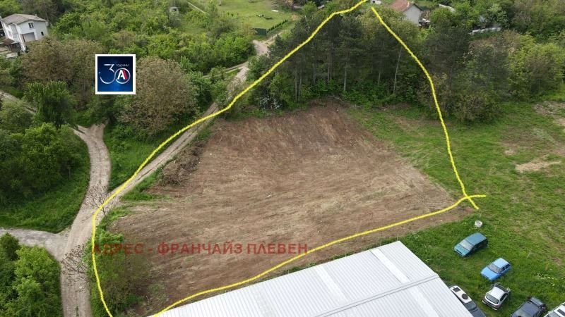Продава се Парцел в Плевен, Сторгозия - 2000 кв.м за 16 €/кв.м - Снимка #1