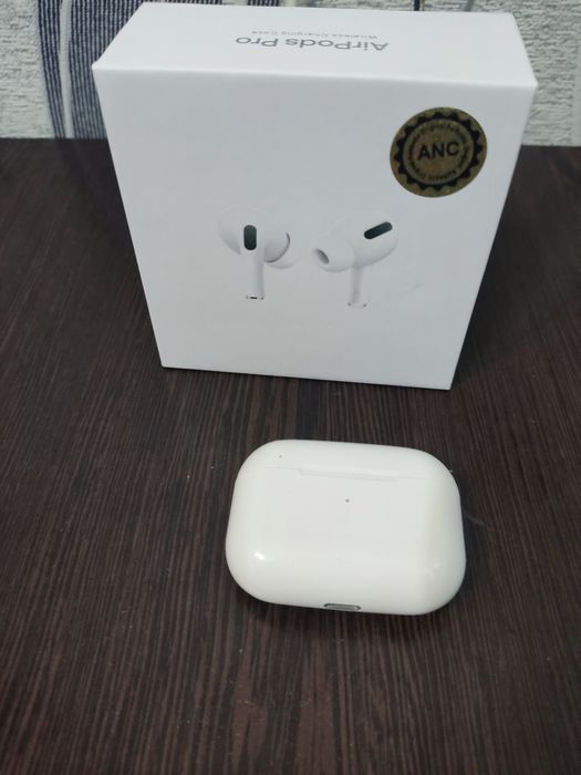 Наушники AirPods Pro